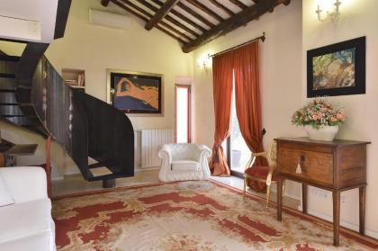 LM Suites Spagna - image 4