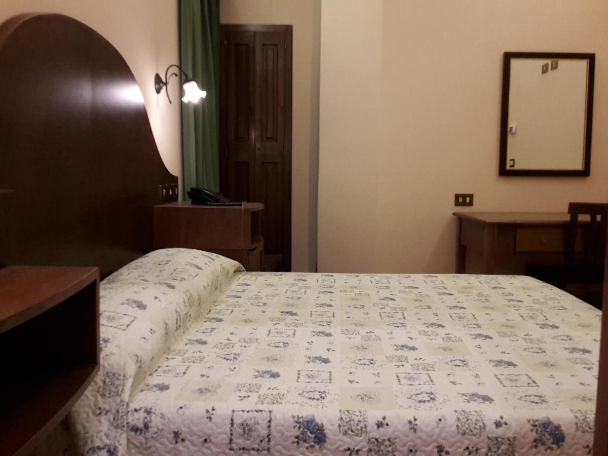 Hotel 4 Coronati - image 7