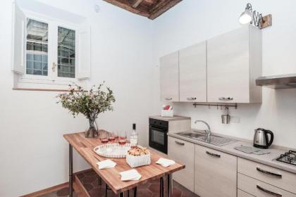 Trastevere Premium Apartment - image 19