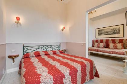 Rome Charming Suites - image 19