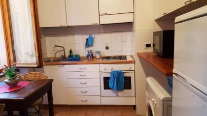 Navona Studio Apartment - image 12