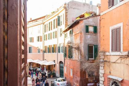 Paglia House of 17Century in Trastevere - image 1