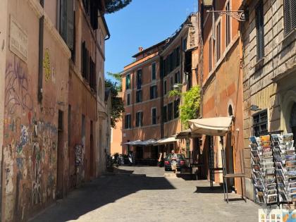 Paglia House of 17Century in Trastevere - image 10