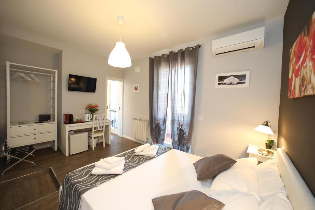 A 2 Passi Dai Musei Luxury Guest House - image 7