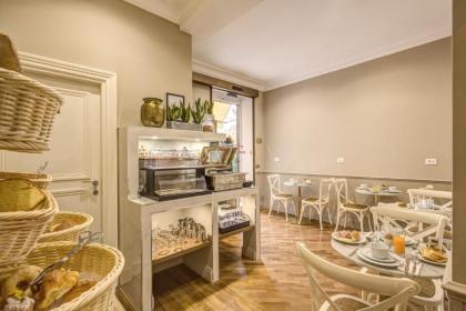 Charme Spagna Boutique Hotel - image 5