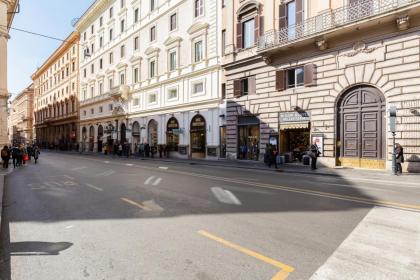 TREVI FOUNTAIN Deluxe - Your Italian Holidays - image 16