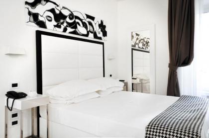 LHP Suite Roma Termini - image 4