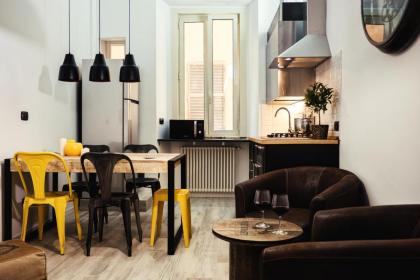 BMGA l Stylish Industrial Termini Apartment - image 8