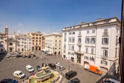 Piazza Farnese exclusive view 2 bedroom en suite - image 6