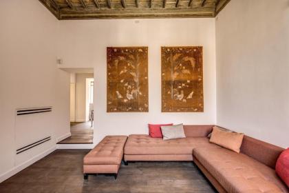 Piazza Farnese exclusive view 2 bedroom en suite - image 7