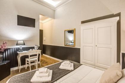 Suite in Rome Veneto - image 11