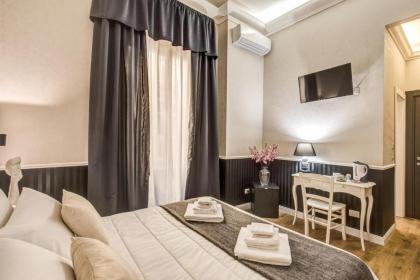 Suite in Rome Veneto - image 13