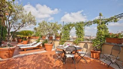 Fontana Di Trevi Penthouse - image 12