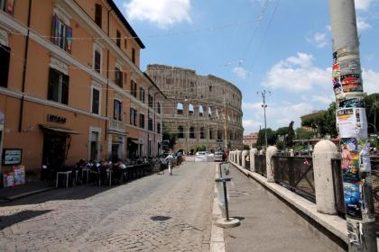 Colosseum Super Family Apartment - image 1