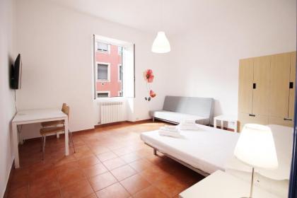 Colosseum Super Family Apartment - image 18