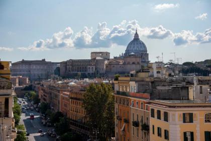 Raffaela's Suite & Rooms Vatican Guest House - image 16