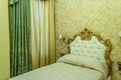 Impero Vaticano Suites Guest House - image 16