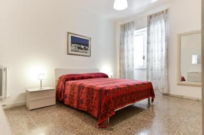 Red & White Vatican Apartment - image 18