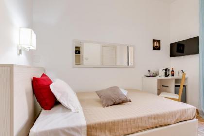 Dolce Luxury Rooms - image 9