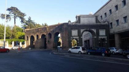 Termini Station apartment AI DUE CORTILI presso le mura aureliane - image 17