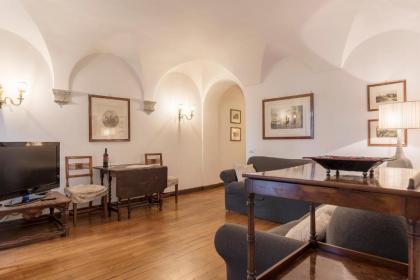 Navona Art Apartment - image 14