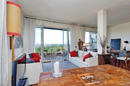 Sant'Onofrio Terrace Apartment - image 14