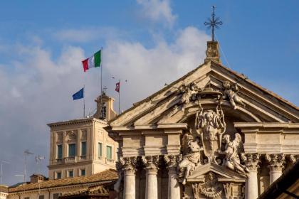 Trevi Ab Aeterno - Amazing View of the Trevi Fountain - image 19