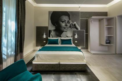 Via Veneto Luxury Suites - image 3