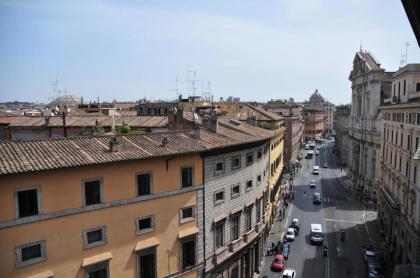 Piccola Navona Roof Garden - image 18