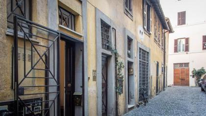 Rental in Rome Panieri Terrace - image 17