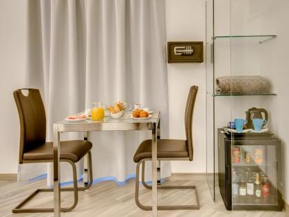 Roma Suites Navona - image 10