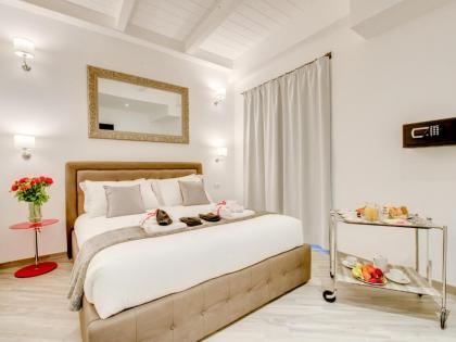 Roma Suites Navona - image 18