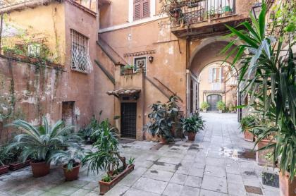 Trastevere Apartments - image 15