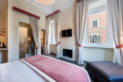 Foro Romano Luxury Suites - image 8