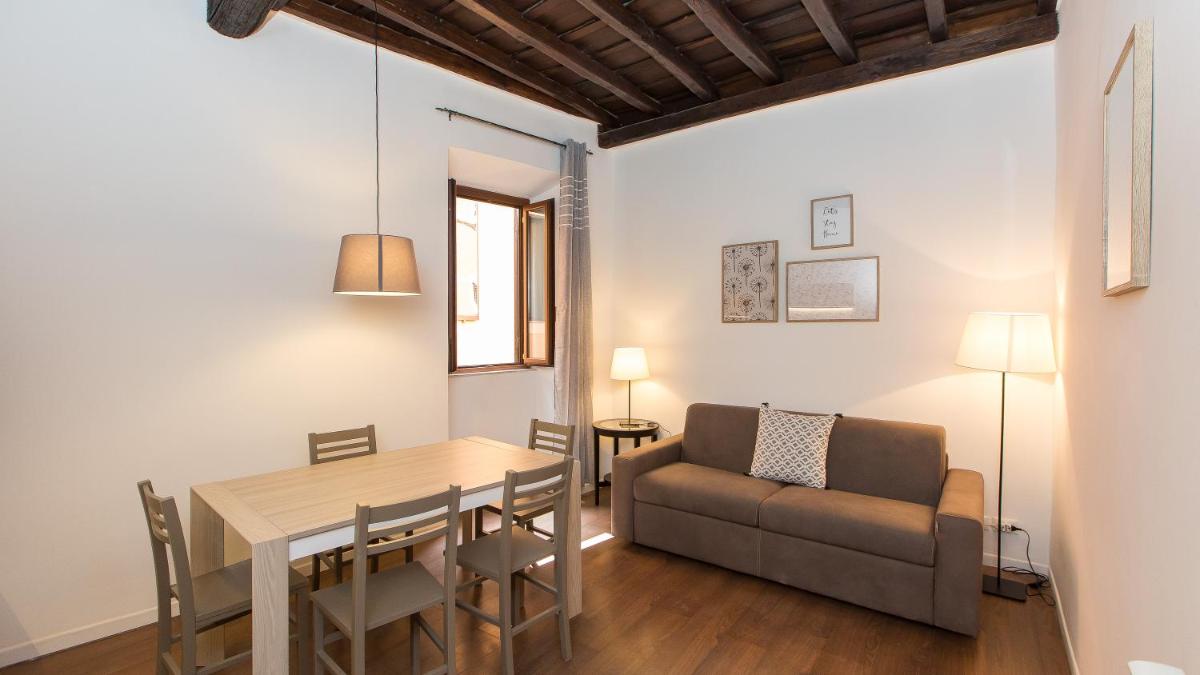 Rental in Rome Pelliccia - main image