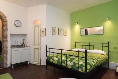 Trastevere Intimate Apartment - main image