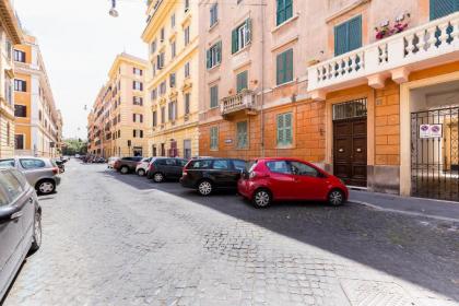 Vaticano Private Apartment - image 1