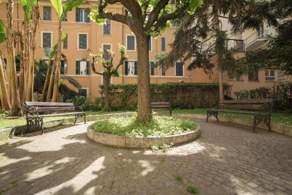 Rome Sweet Home near Metro Flaminio - image 13