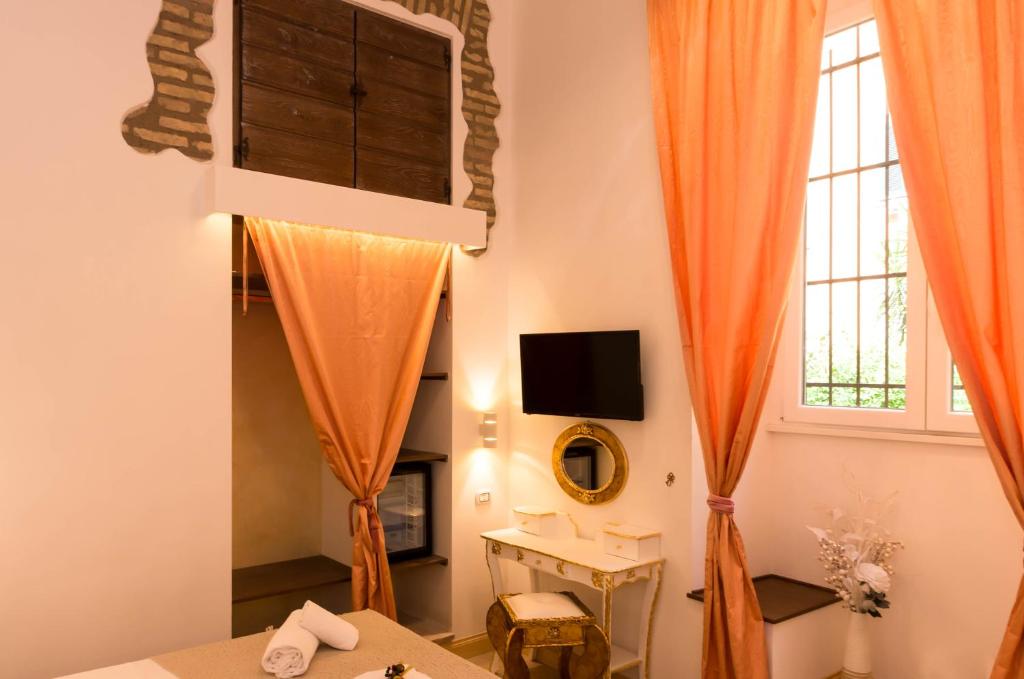 Roma Charming Rooms - image 5