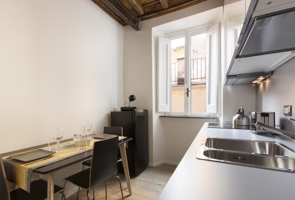 Cozy apartment in via degli Spagnoli - FromHometoRome - image 5