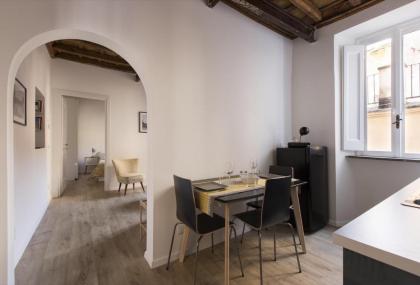 Cozy apartment in via degli Spagnoli - FromHometoRome - image 8