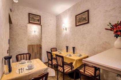 AMICI GUESTHOUSE - image 7