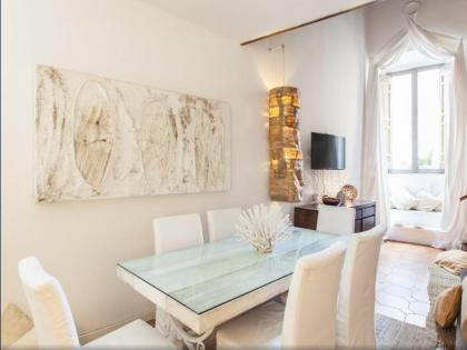 Navona Luxury Penthouse Home - image 11