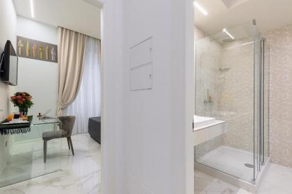 Cavour Suites Guest House - image 10