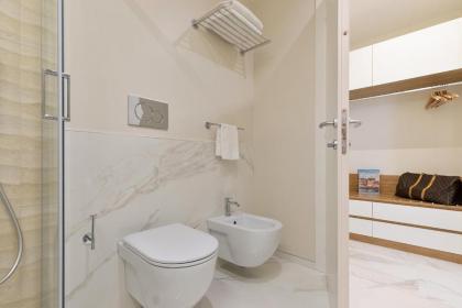 Cavour Suites Guest House - image 5