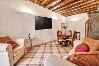 Cozy Navona Apartment - image 9