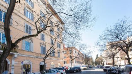 Rental in Rome Pompeo Magno - image 11