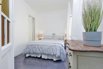 Monti charming apartment - Rome short let Service - image 15