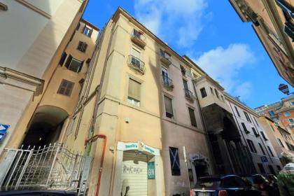 Monti charming apartment - Rome short let Service - image 9