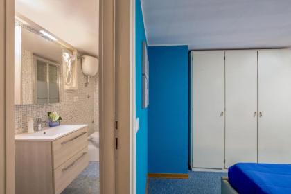 Navona Blue Apartment - image 7